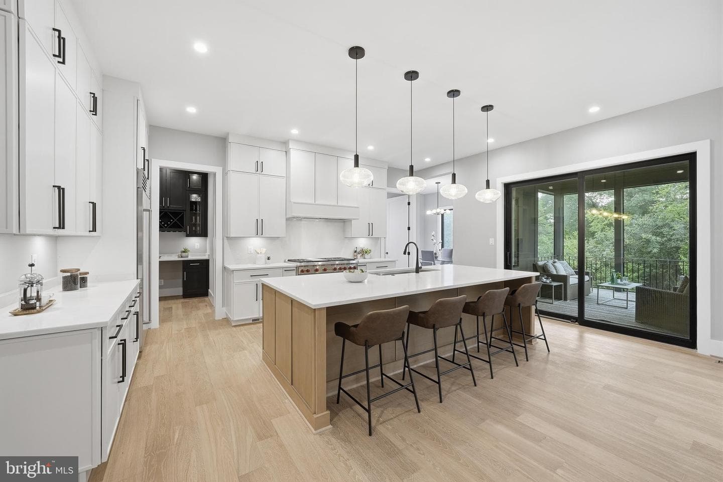 1806 Barbee Street photo 3