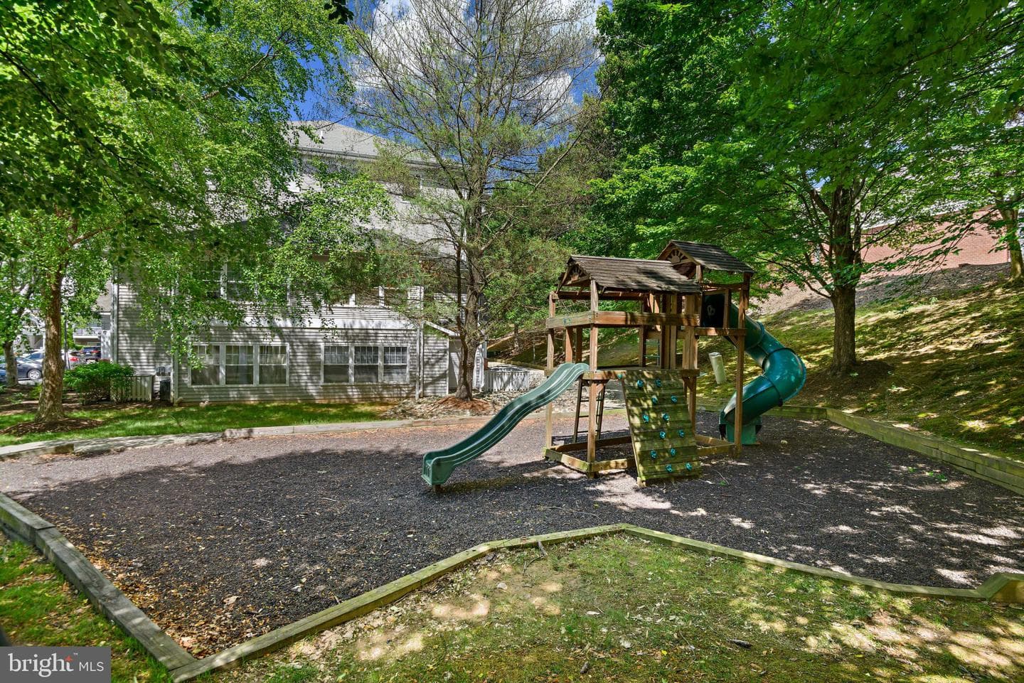 1519 N Point Drive #202 photo 40