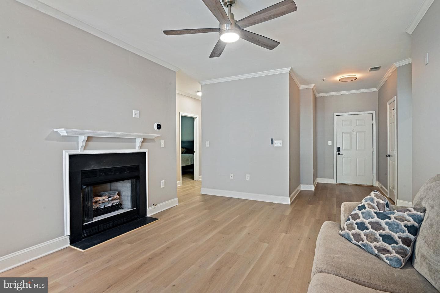 1519 N Point Drive #202 photo 9