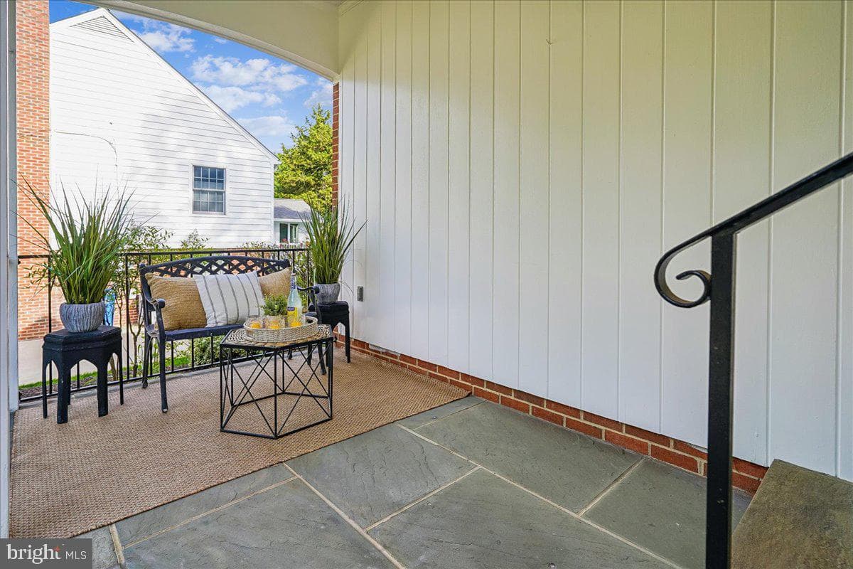 1003 Dewolfe Drive photo 4