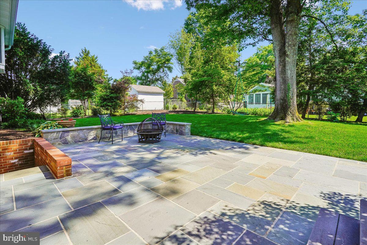 1003 Dewolfe Drive photo 44