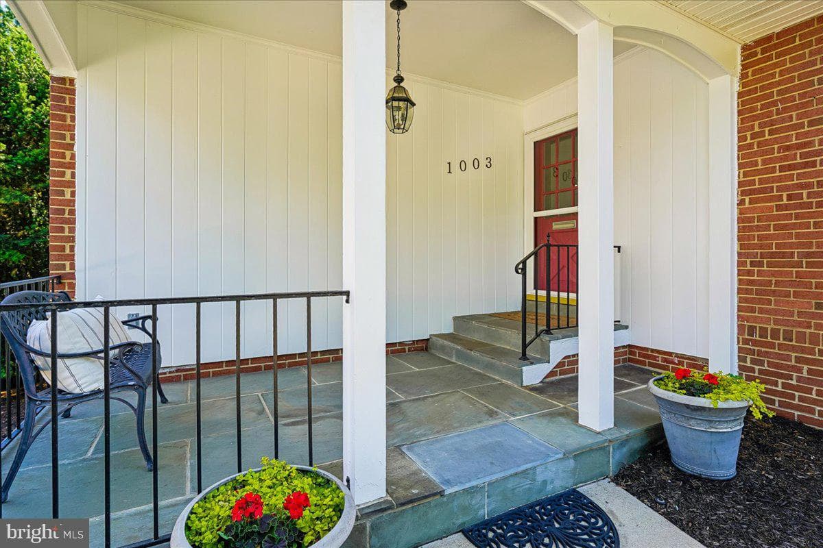 1003 Dewolfe Drive photo 5