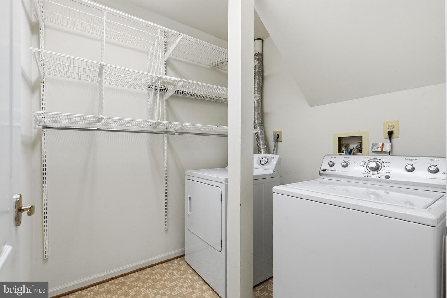 5529 Sully Lake Drive photo 46