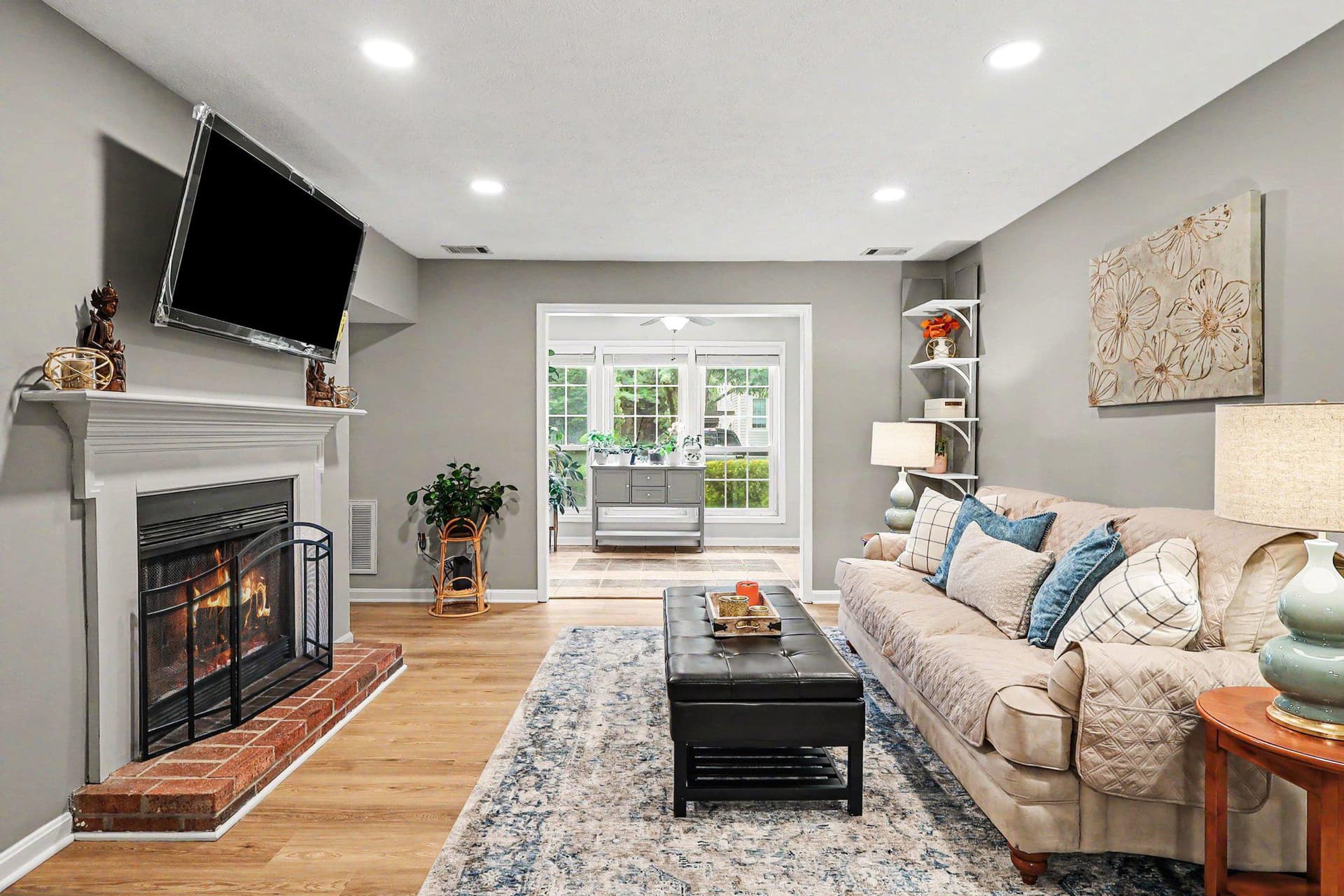 10000 Oakton Terrace Road, Oakton