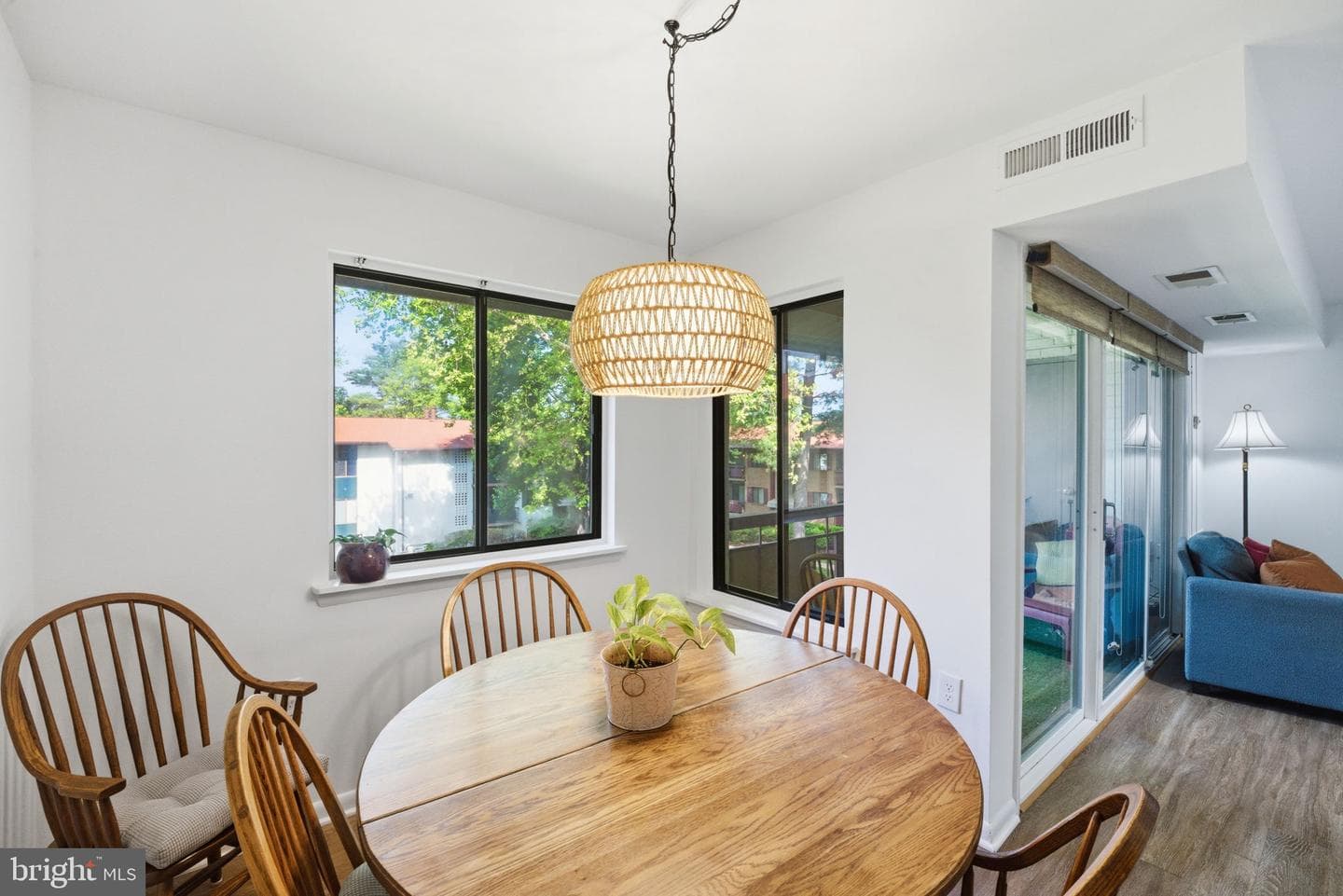 2845 Windsor Drive #303 photo 10