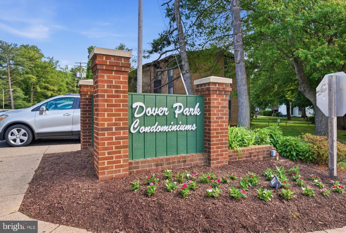 2845 Windsor Drive #303 photo 30