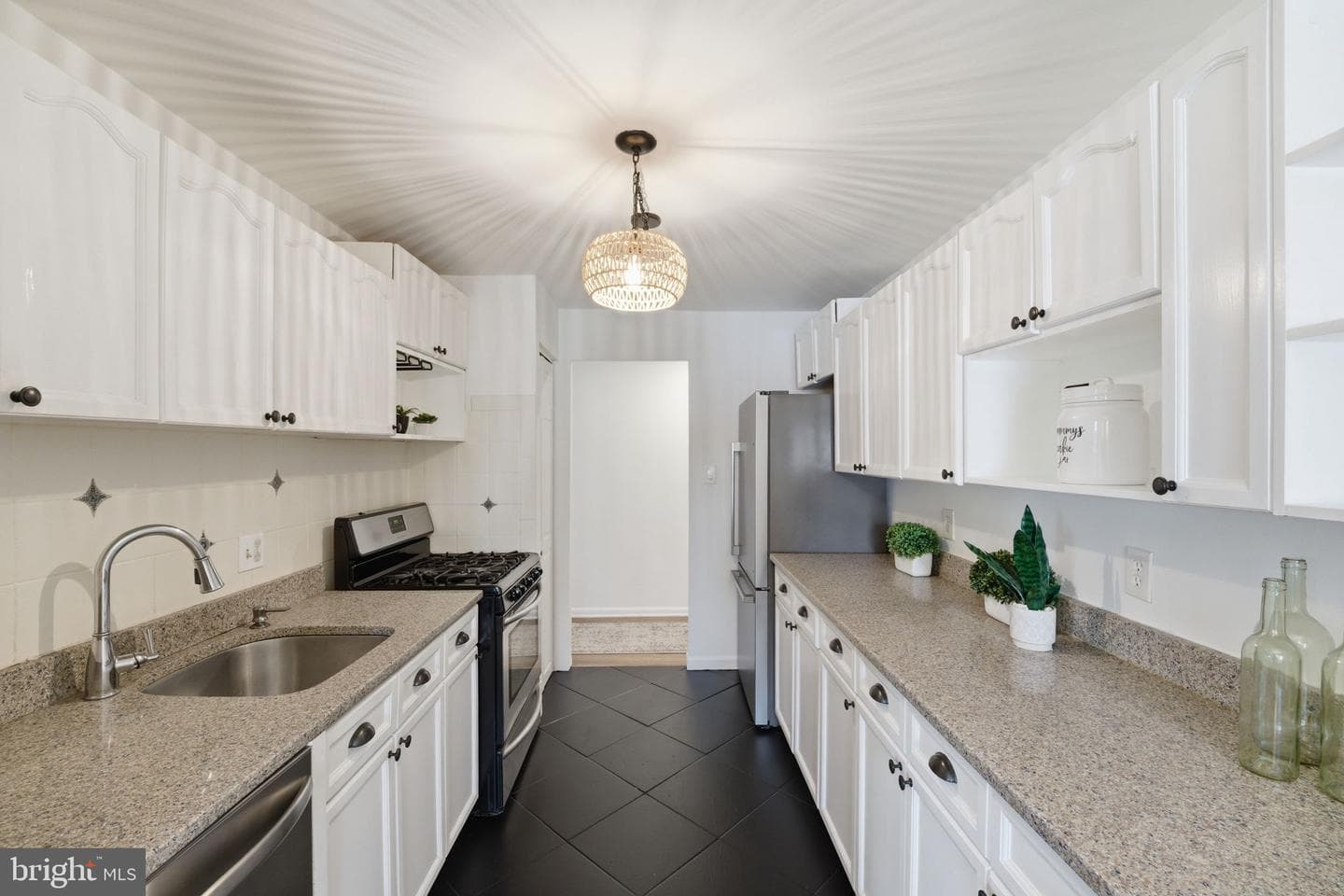 2845 Windsor Drive #303 photo 6