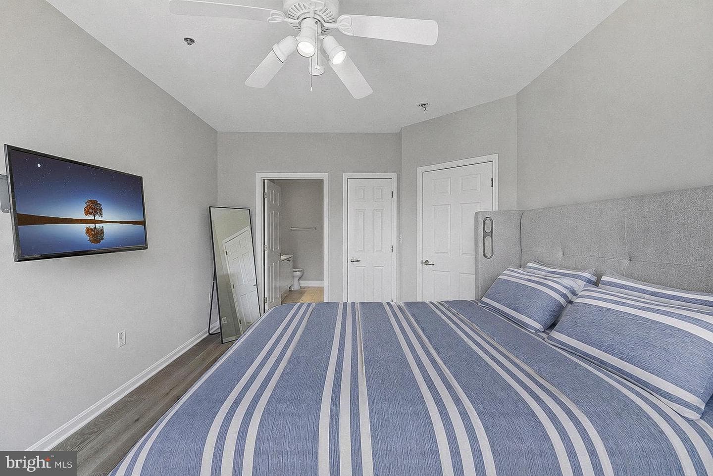 1860 Stratford Park Place #305 photo 16
