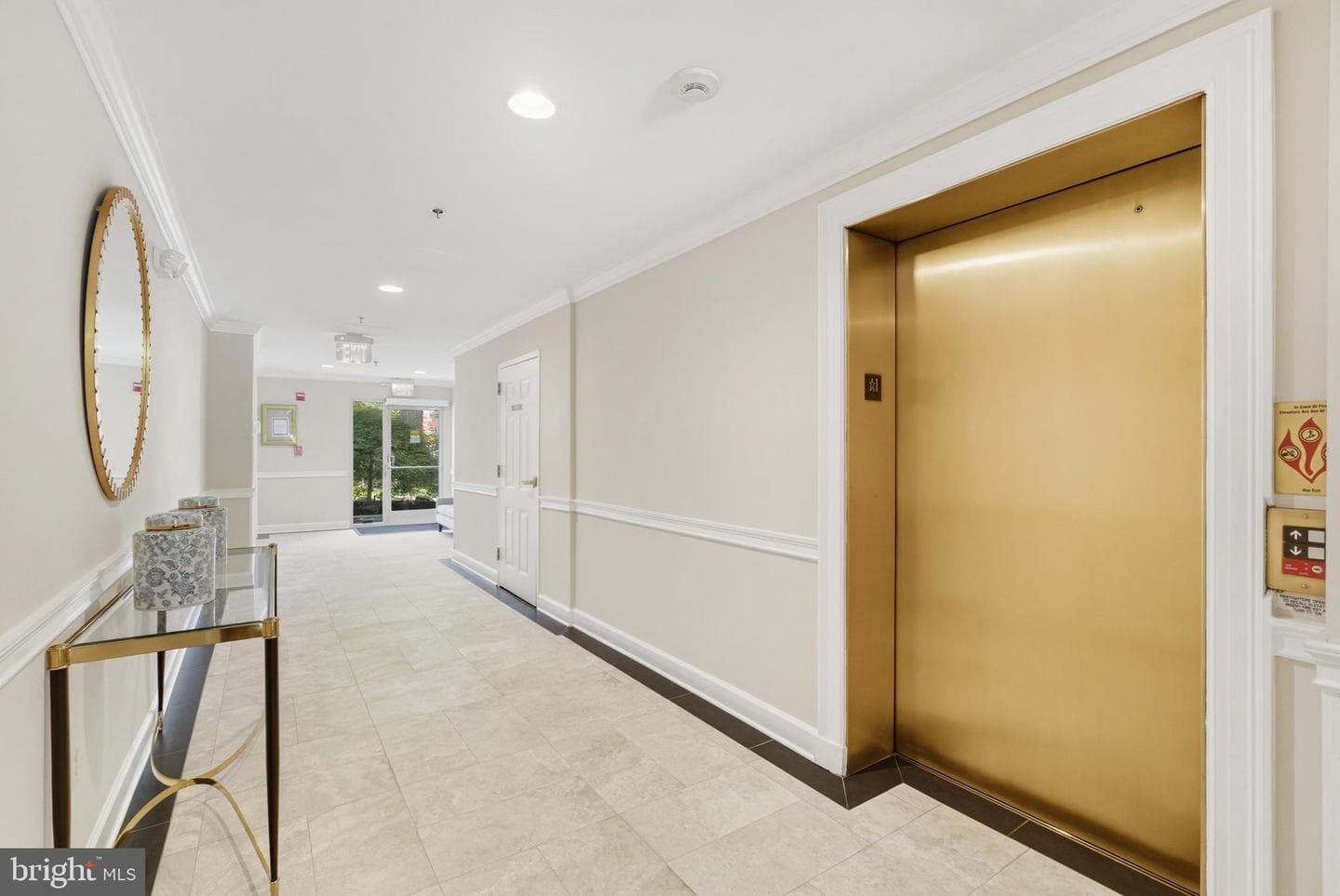 1860 Stratford Park Place #305 photo 28