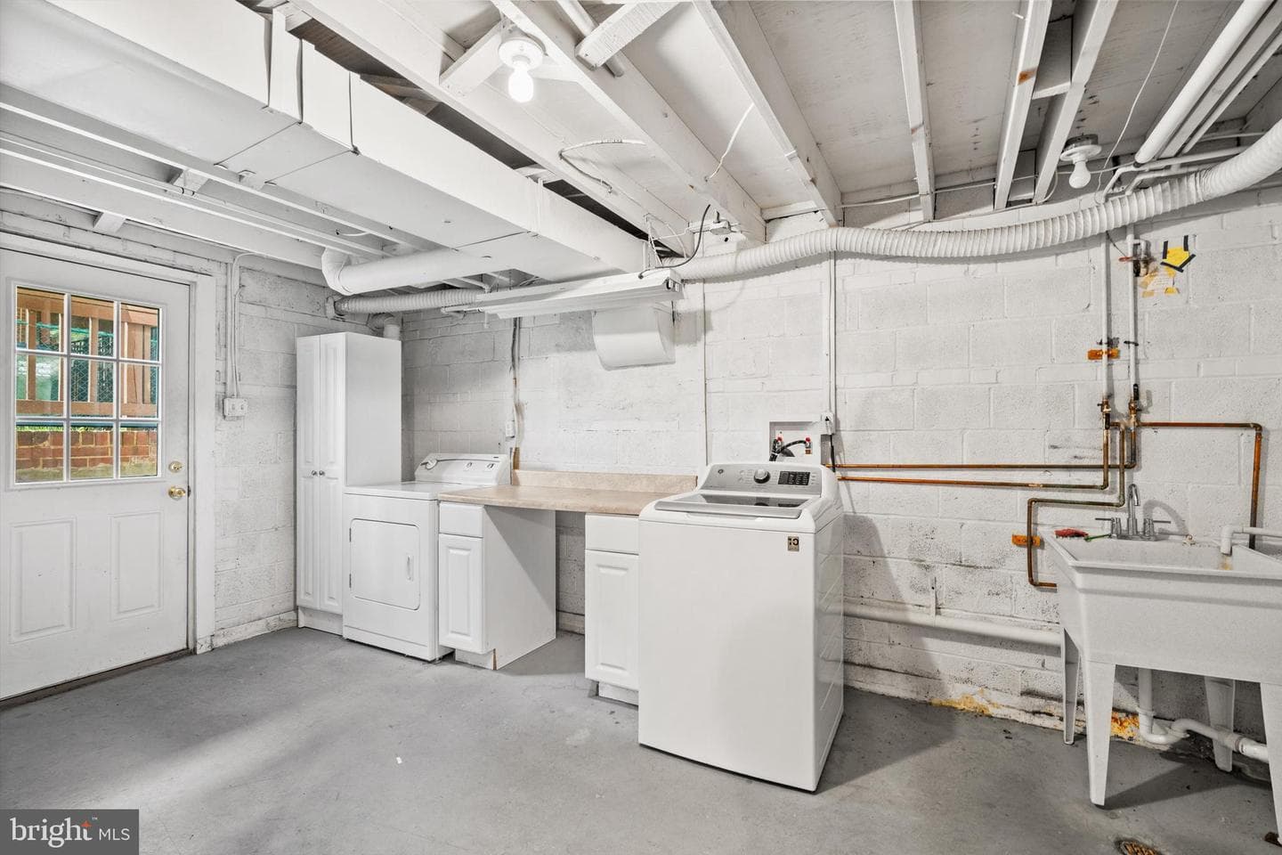 5308 Inverchapel Road photo 23