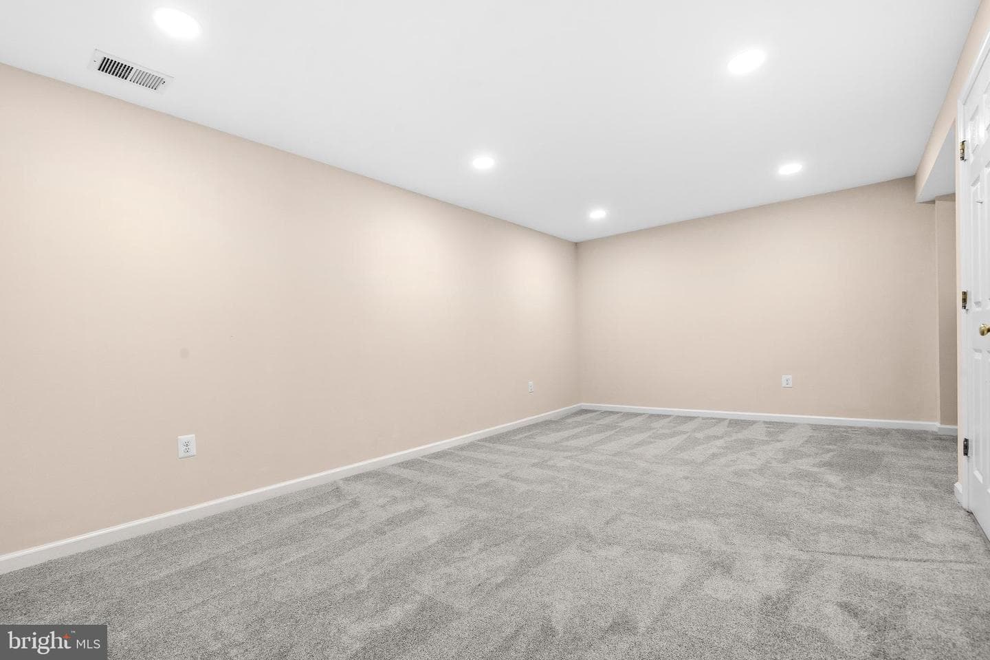 2475 Wheat Meadow Circle photo 38