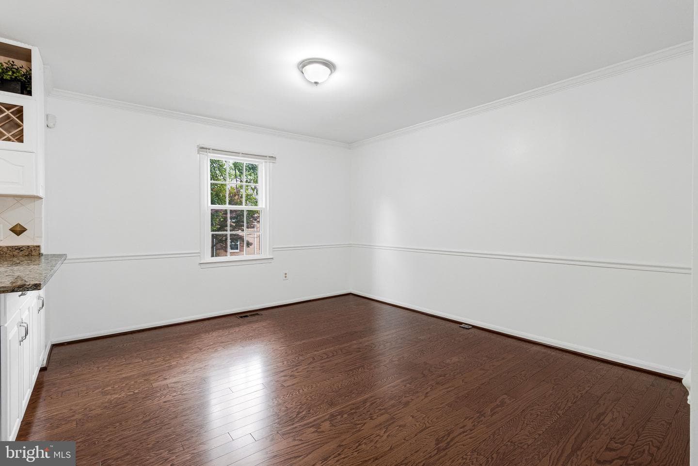 5919 Ambassador Way photo 17