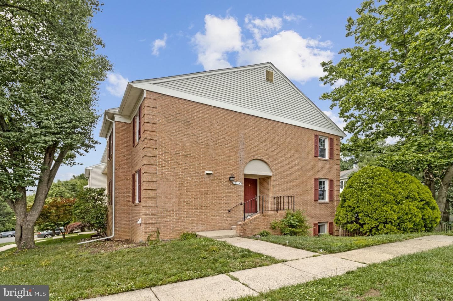 5919 Ambassador Way, Alexandria