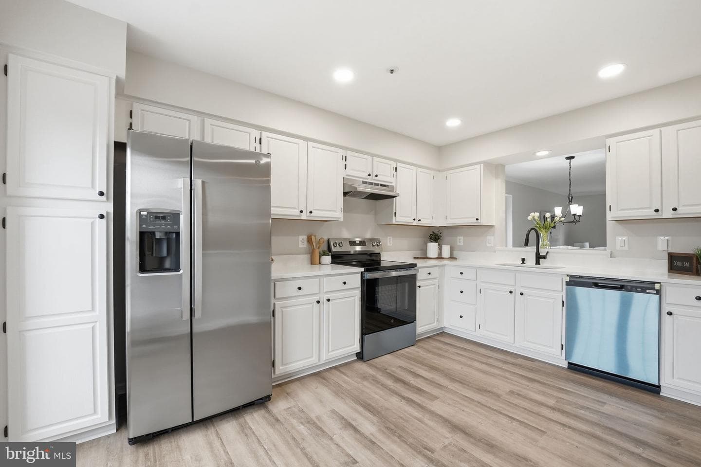 6845 Malton Court photo 8