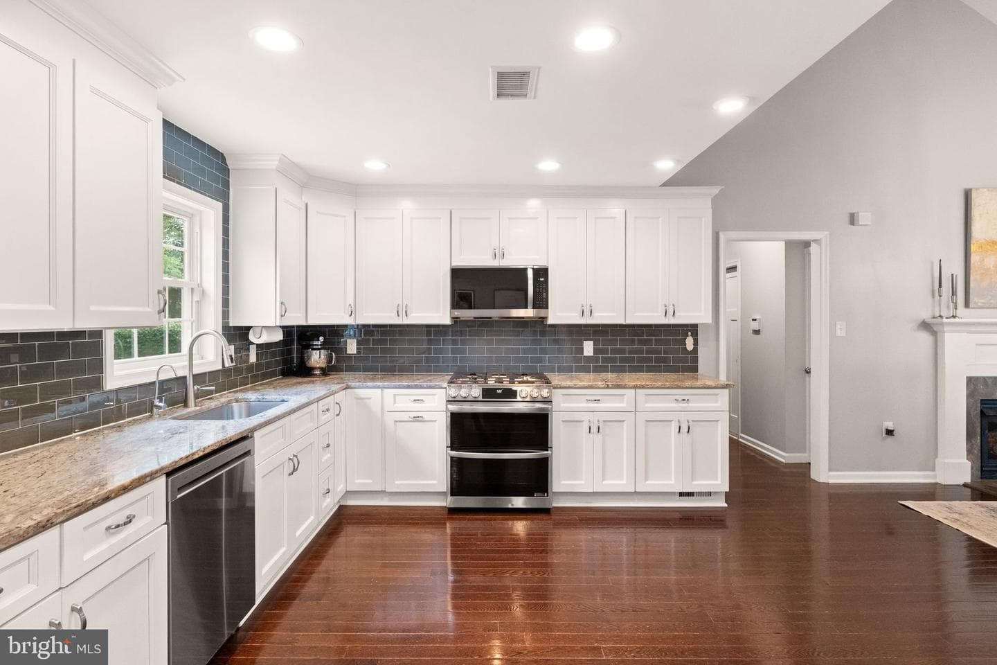 4517 Waverly Crossing Lane photo 13