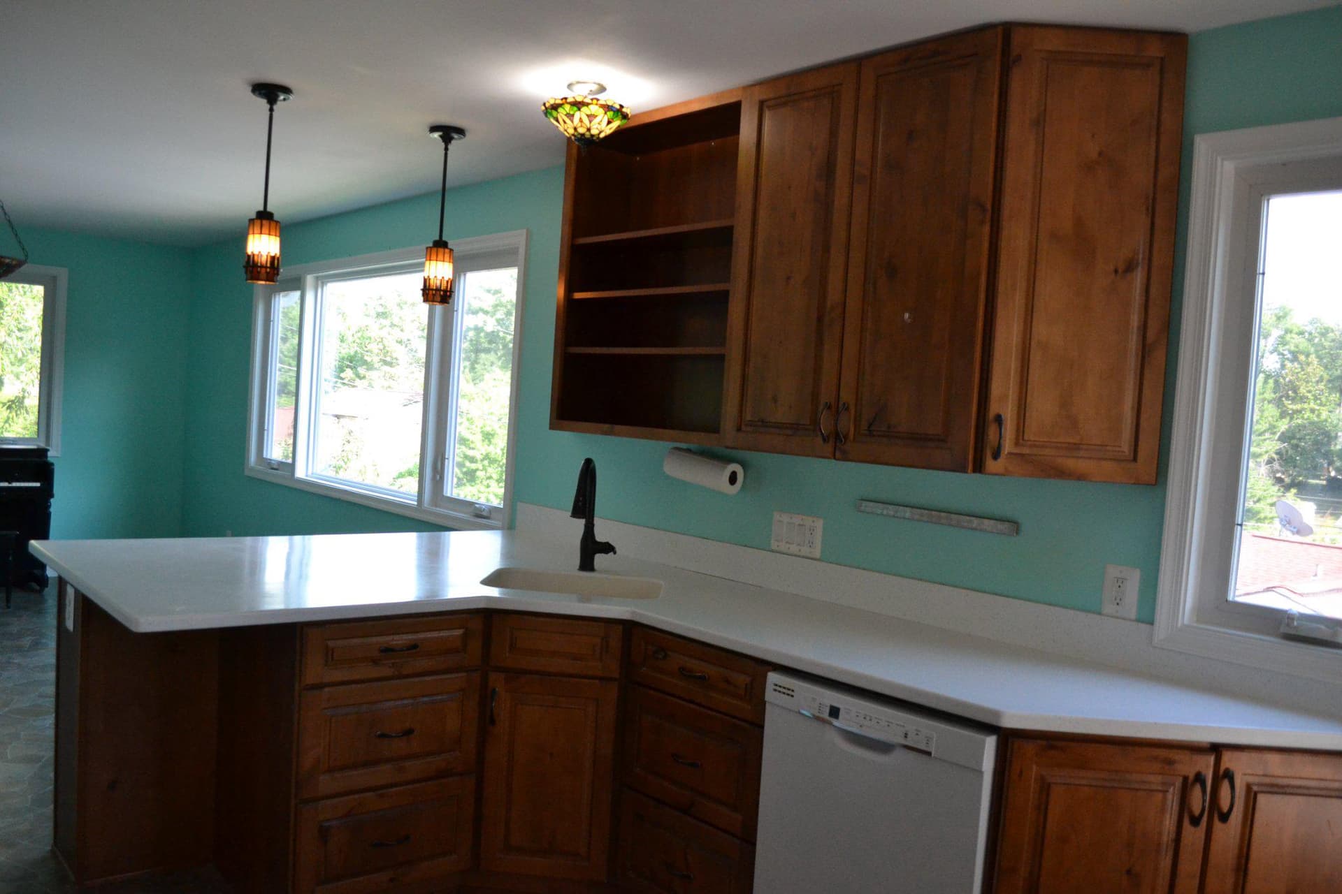 5008 Regina Drive photo 10