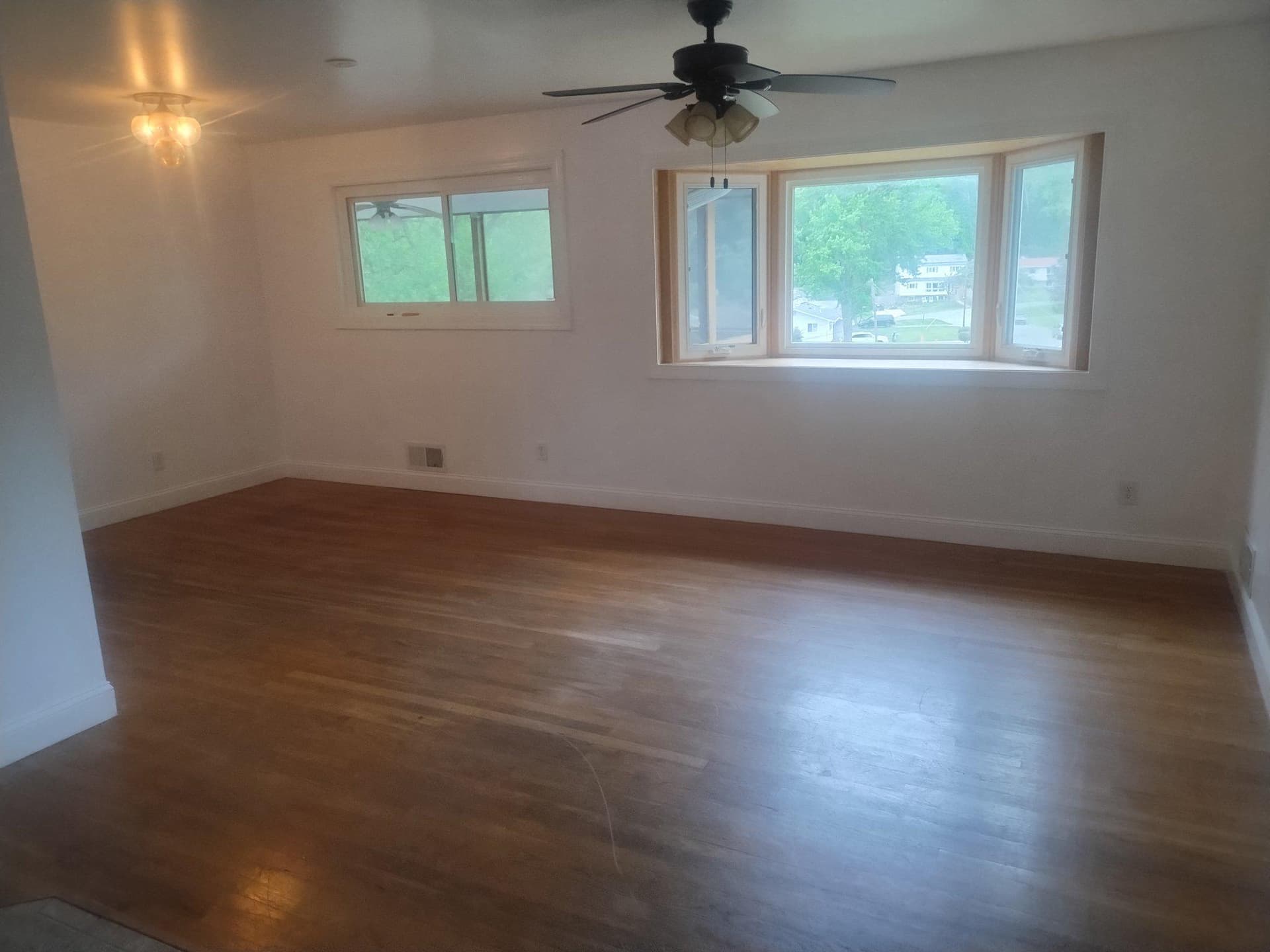 5008 Regina Drive photo 13