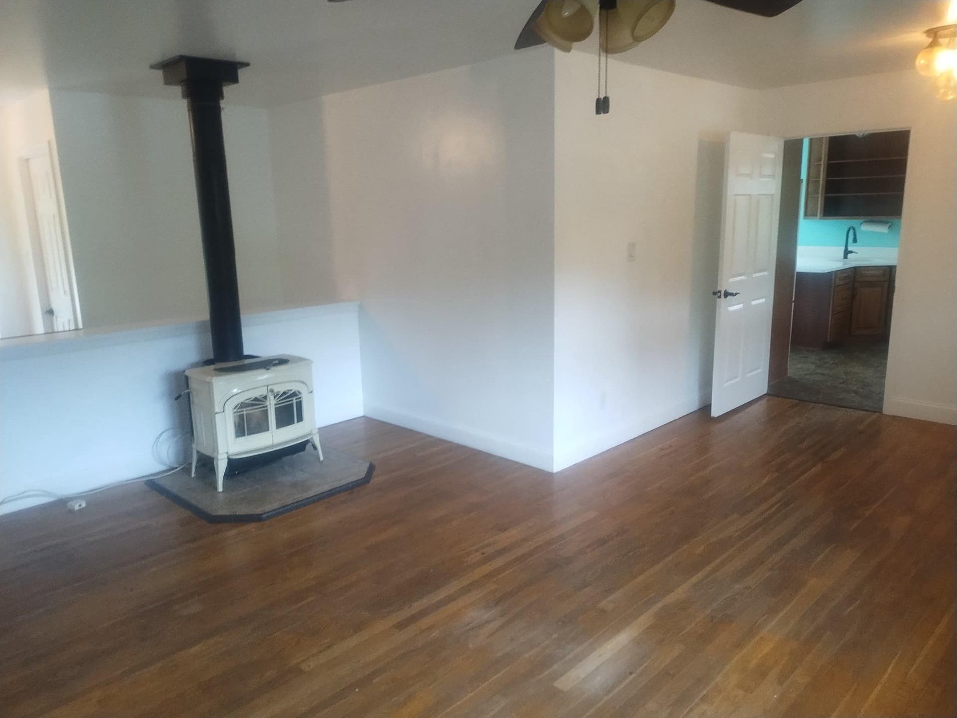 5008 Regina Drive photo 14