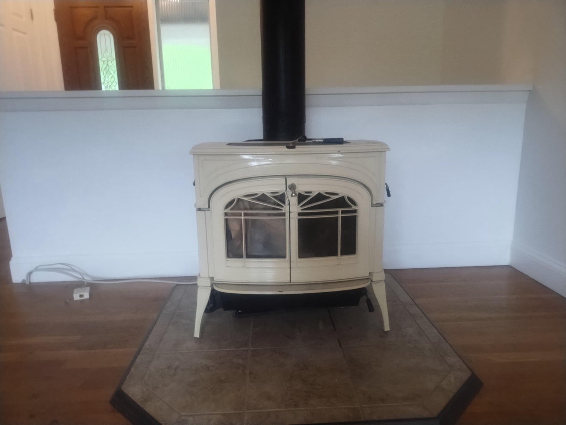 5008 Regina Drive photo 16