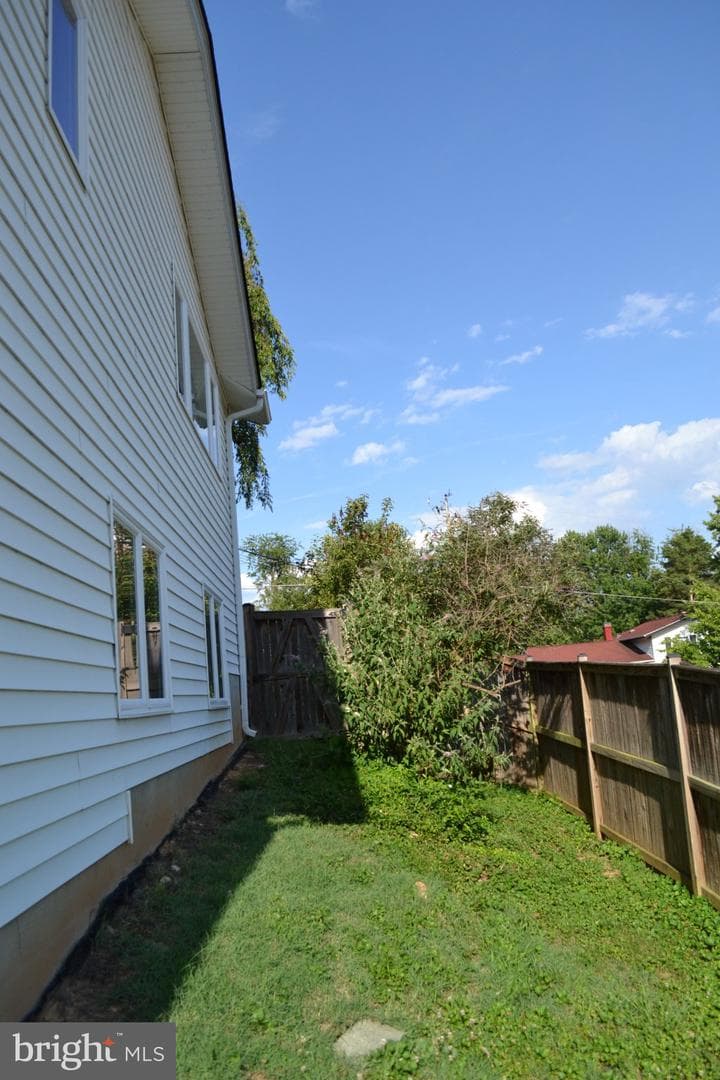 5008 Regina Drive photo 77