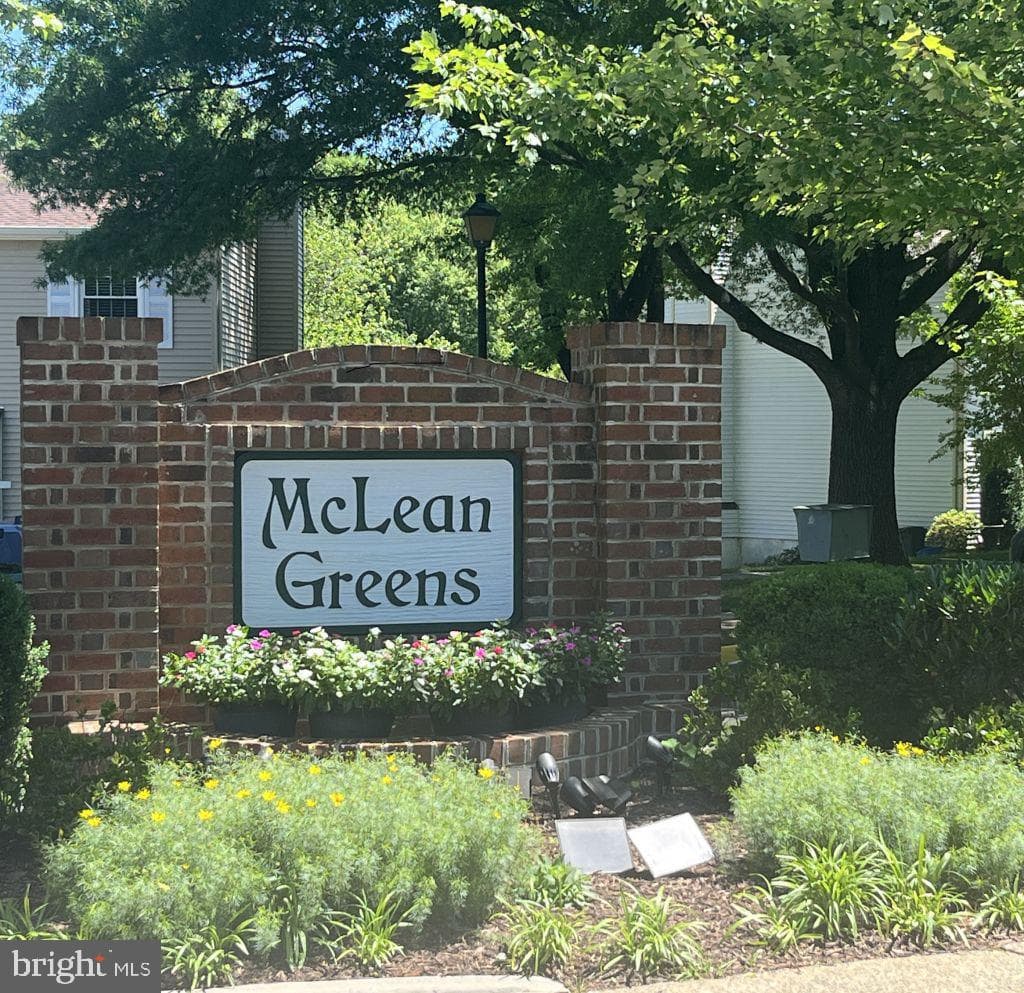 6830 Montivideo Square Ct photo 21