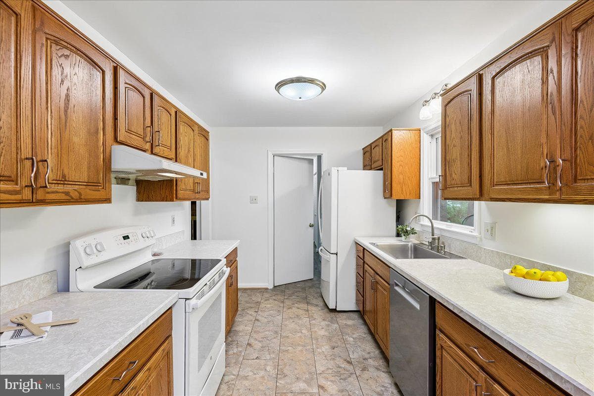 5032 King David Boulevard photo 8