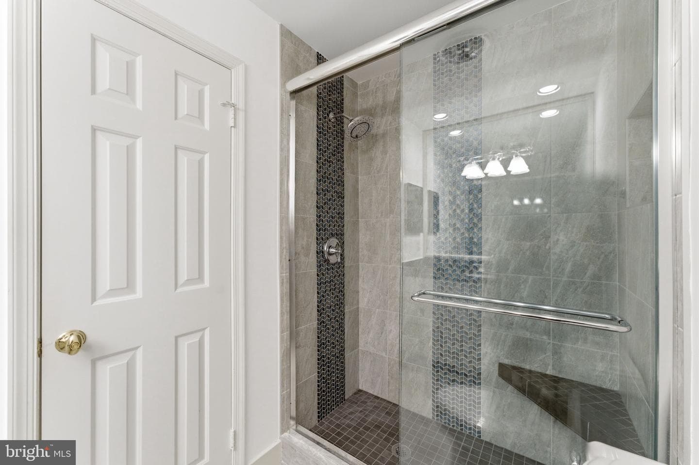 6659 Madison Mclean Drive photo 21