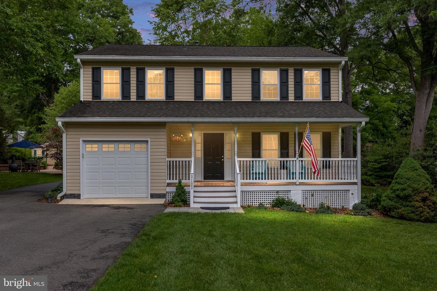 3123 Woodland Ln