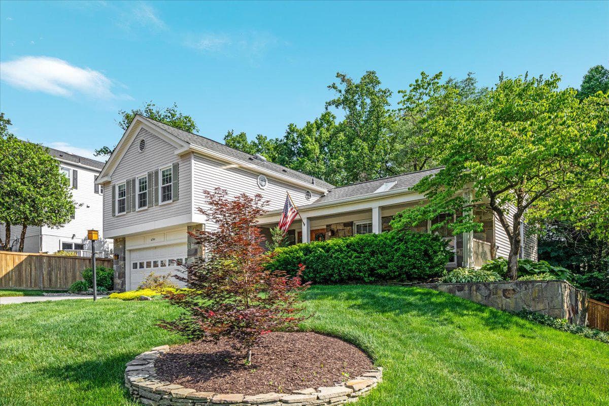 6765 Blanche Drive photo 3