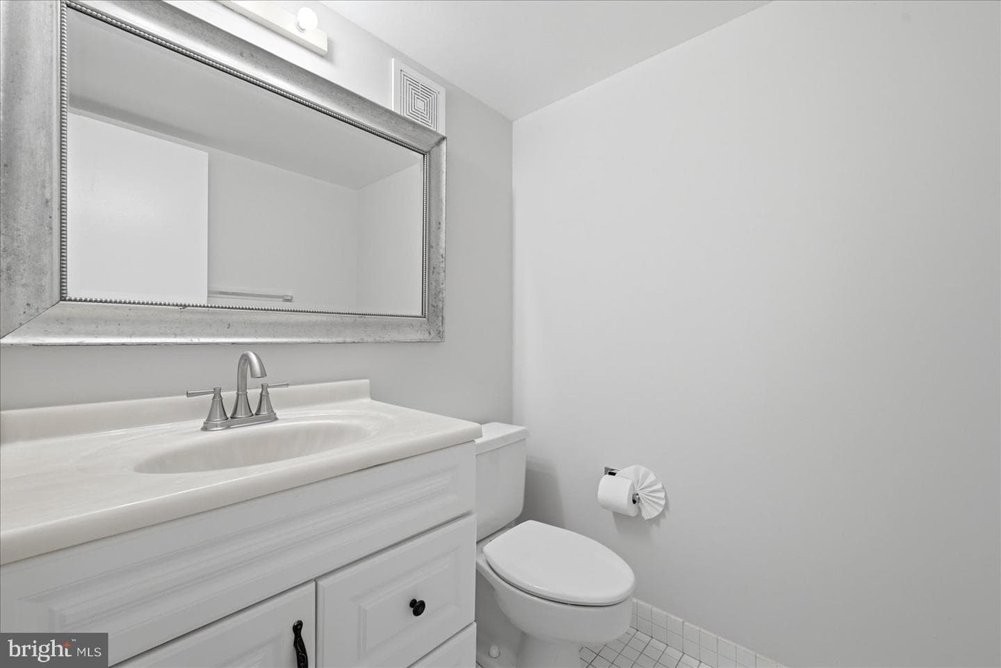 3709 S George Mason Drive #707 photo 24