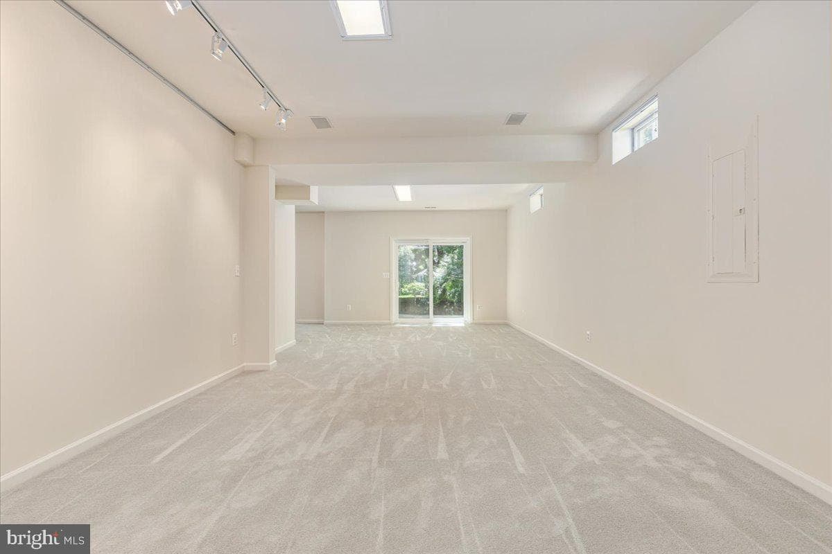 12221 Harbor Town Circle photo 38