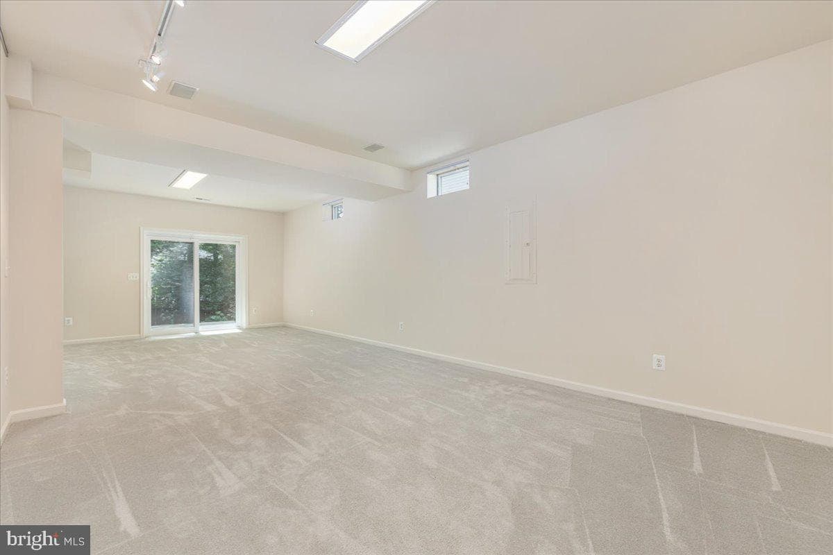 12221 Harbor Town Circle photo 39