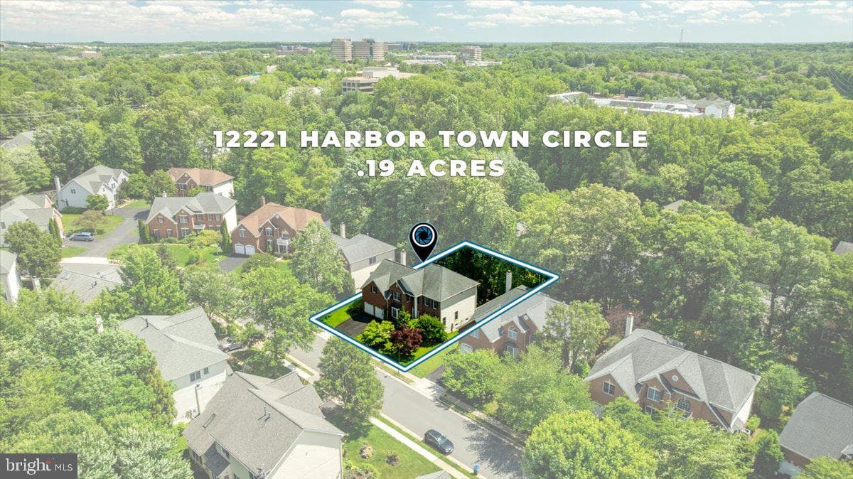 12221 Harbor Town Circle photo 61