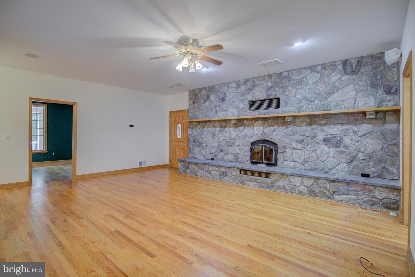 813 Blacks Hill Road photo 21