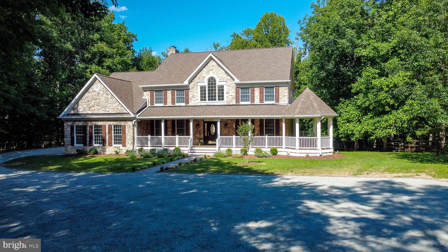 813 Blacks Hill Road photo 4