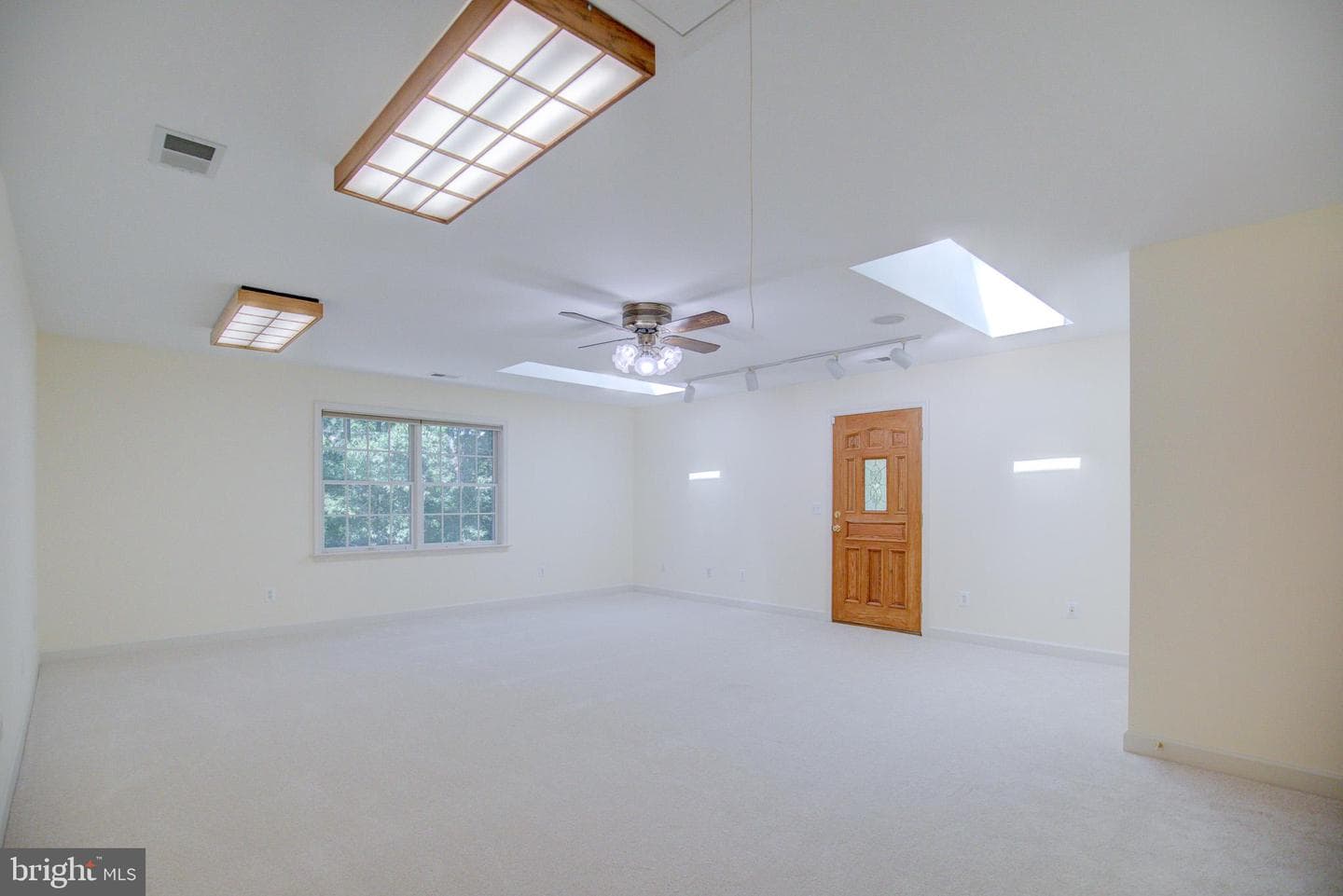 813 Blacks Hill Road photo 54