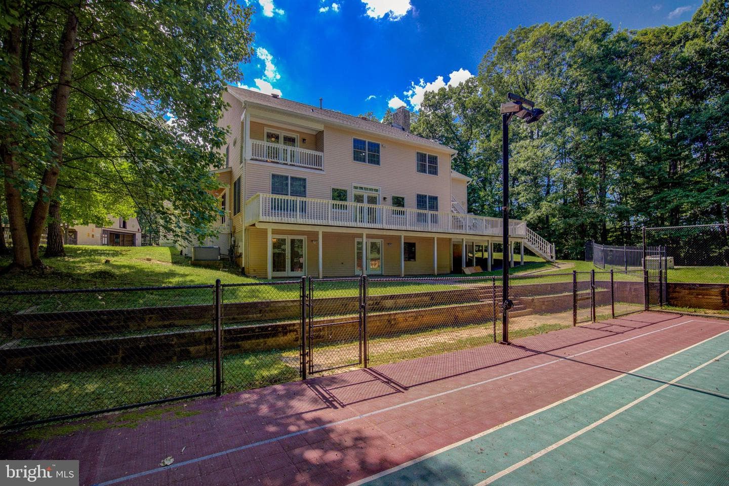 813 Blacks Hill Road photo 79