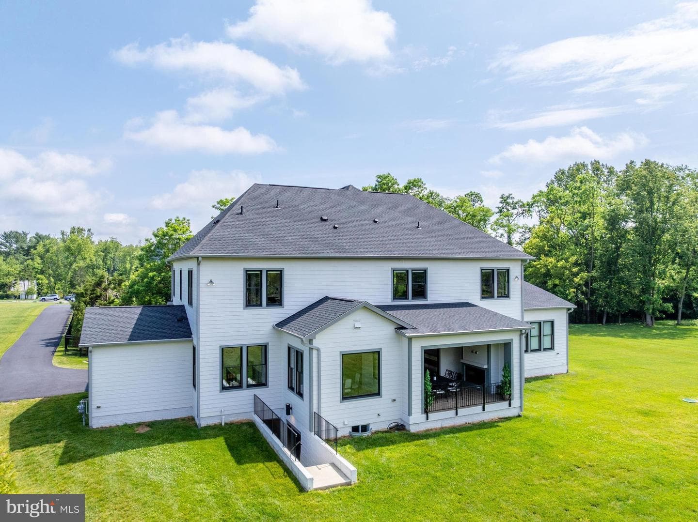 665 Stratford Hill Court photo 4
