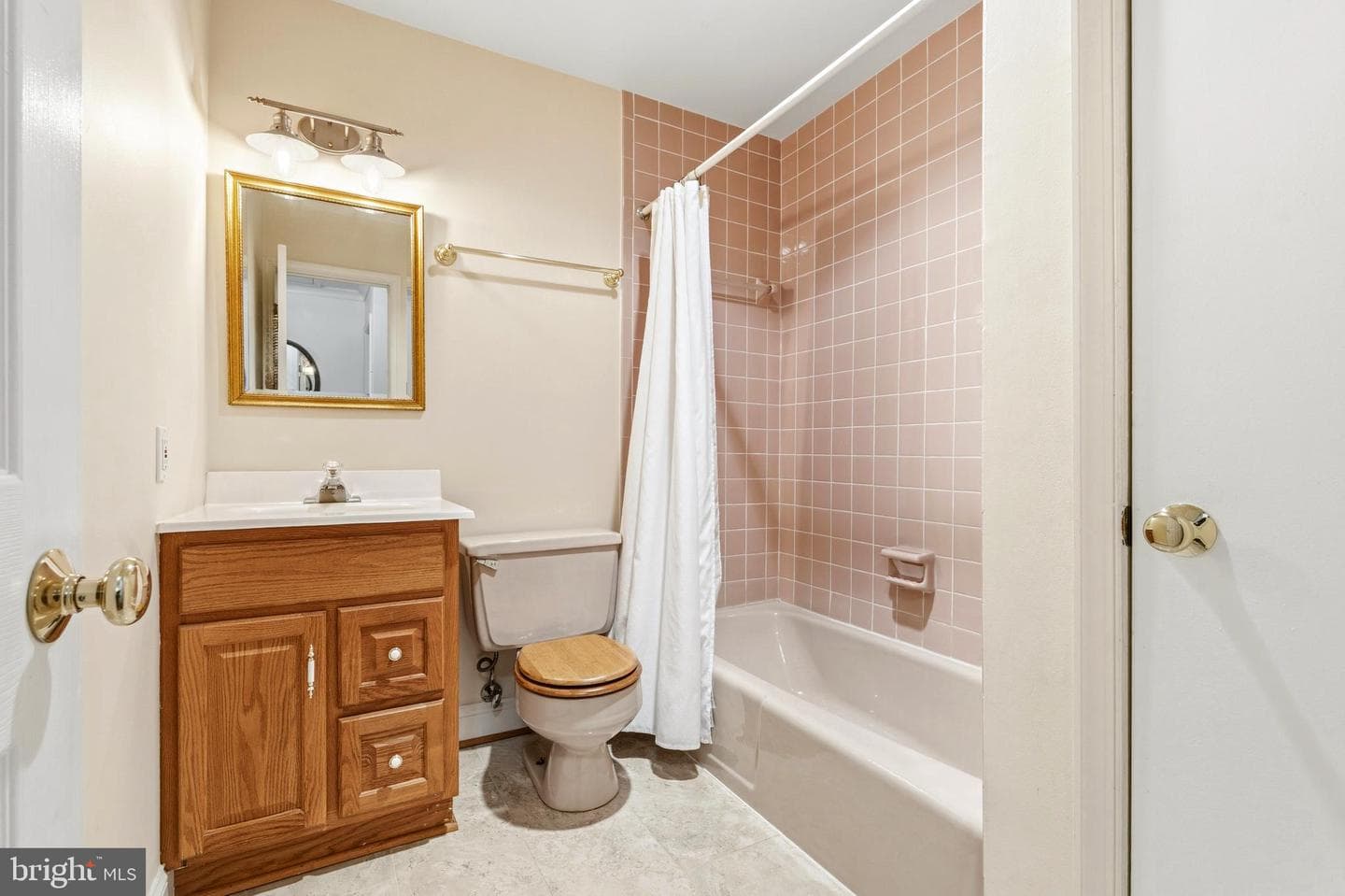 5044 Cliffhaven Drive photo 24