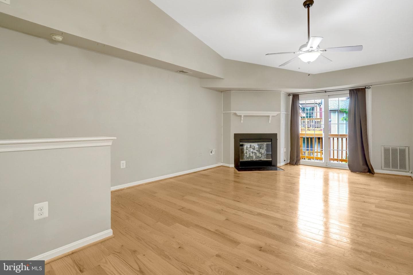 6906 Victoria Drive #k photo 3