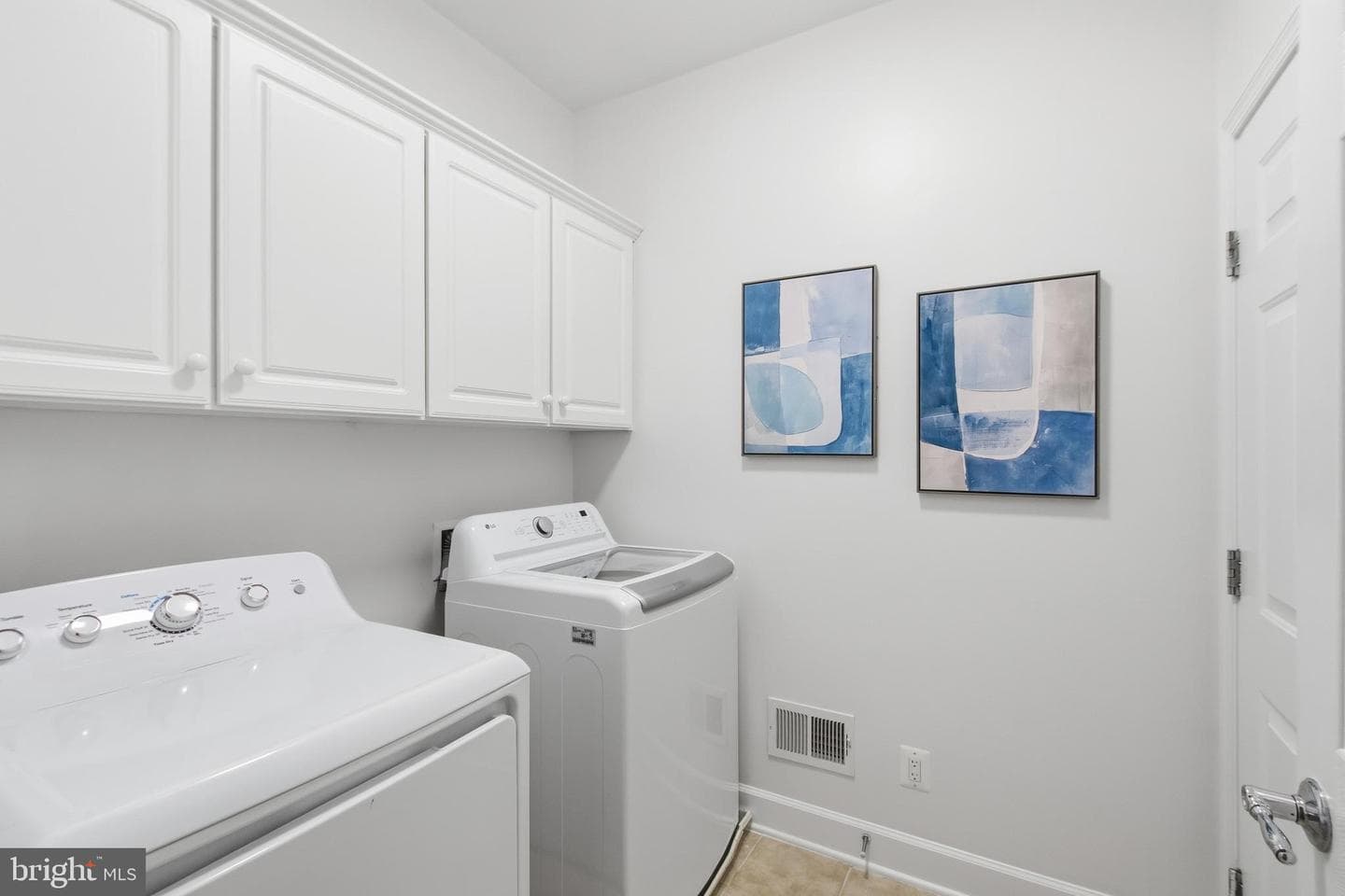 8932 Pink Carnation Court photo 38