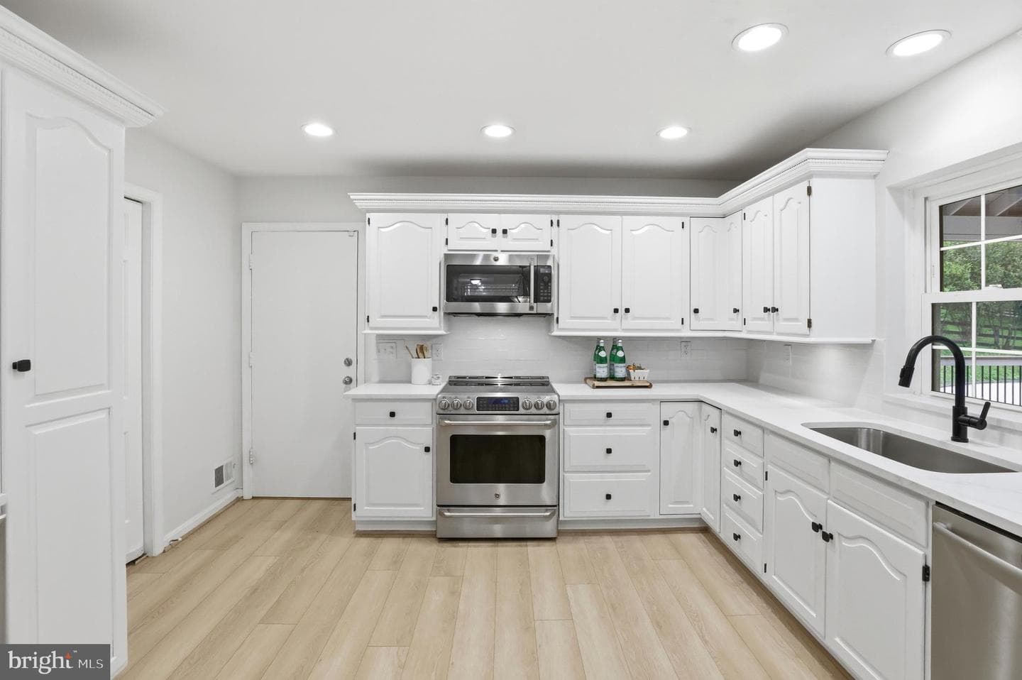 3022 Fox Den Ln photo 19