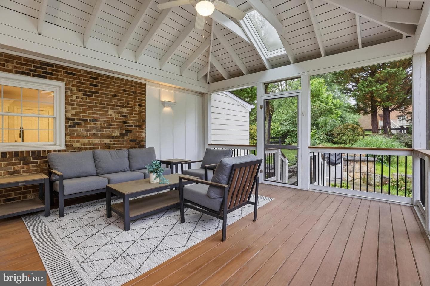 3022 Fox Den Ln photo 24