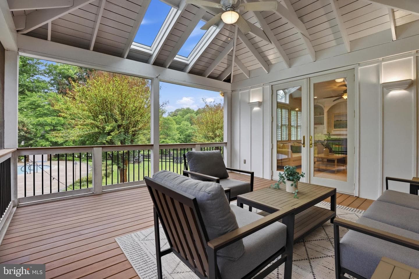3022 Fox Den Ln photo 25