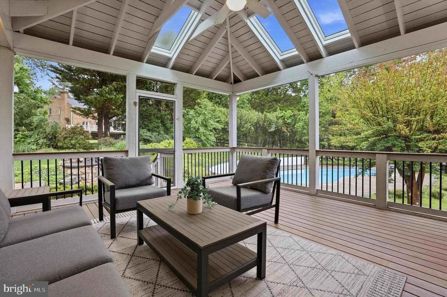 3022 Fox Den Ln photo 26