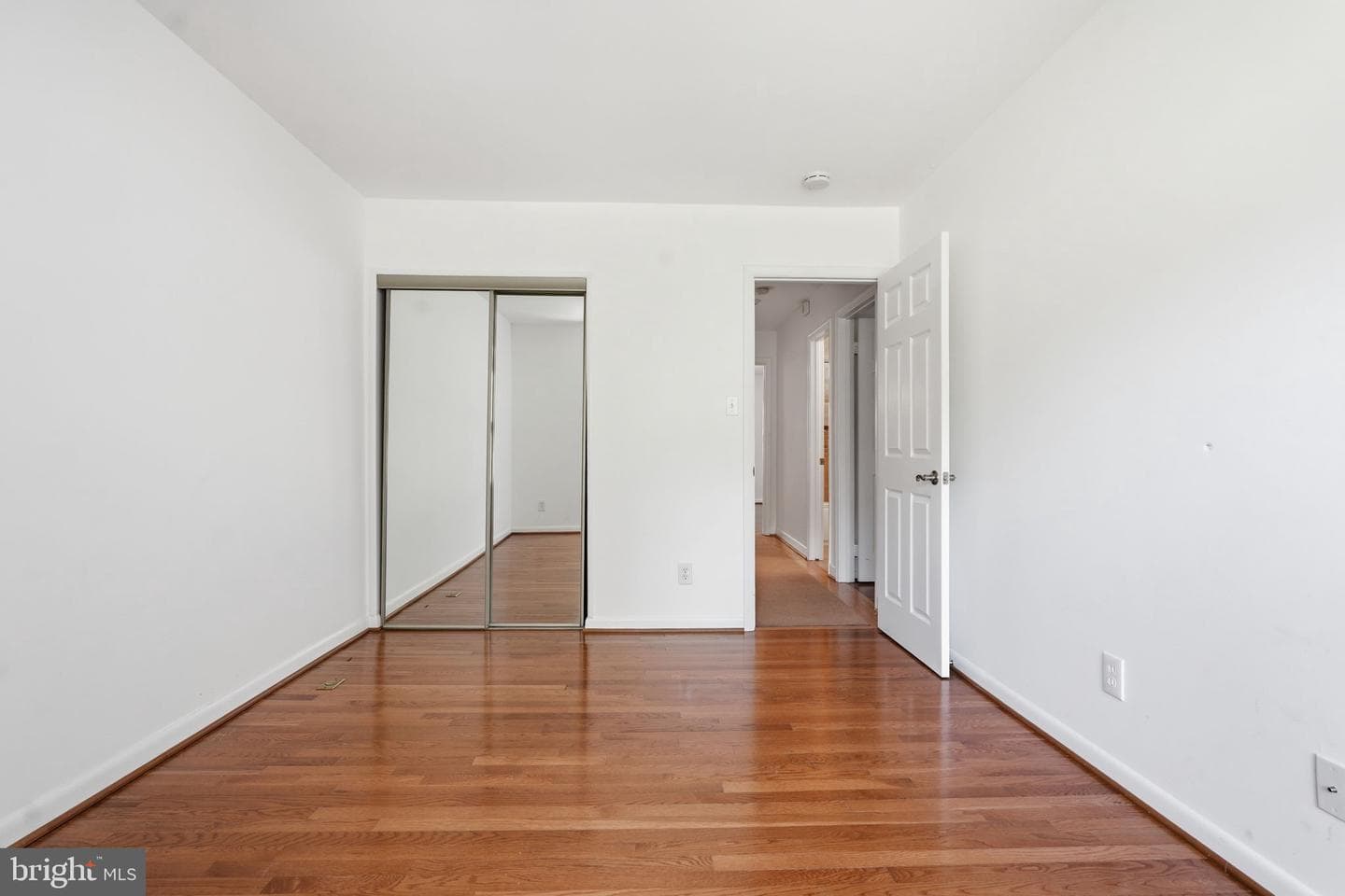 1609 Oak Spring Way photo 32
