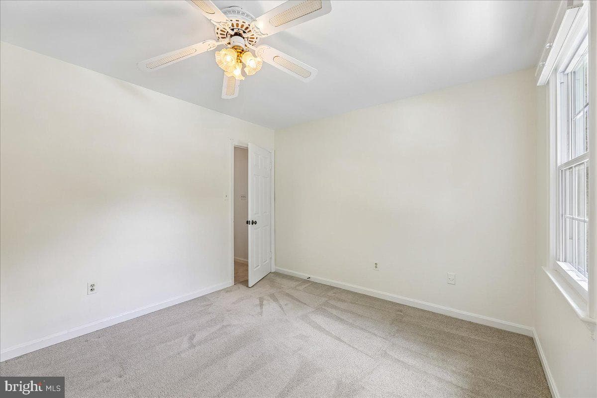 9804 Dansk Court photo 34