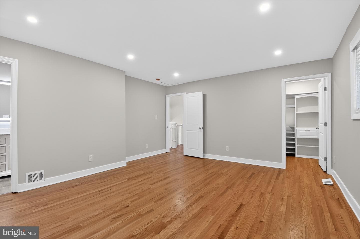 8815 Beauchamp Drive photo 20