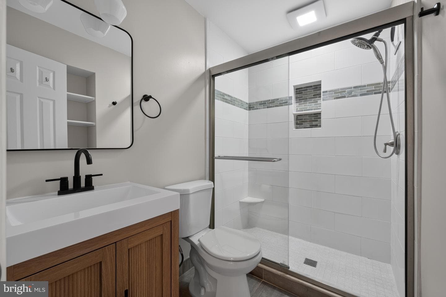 4350 Silas Hutchinson Drive photo 41