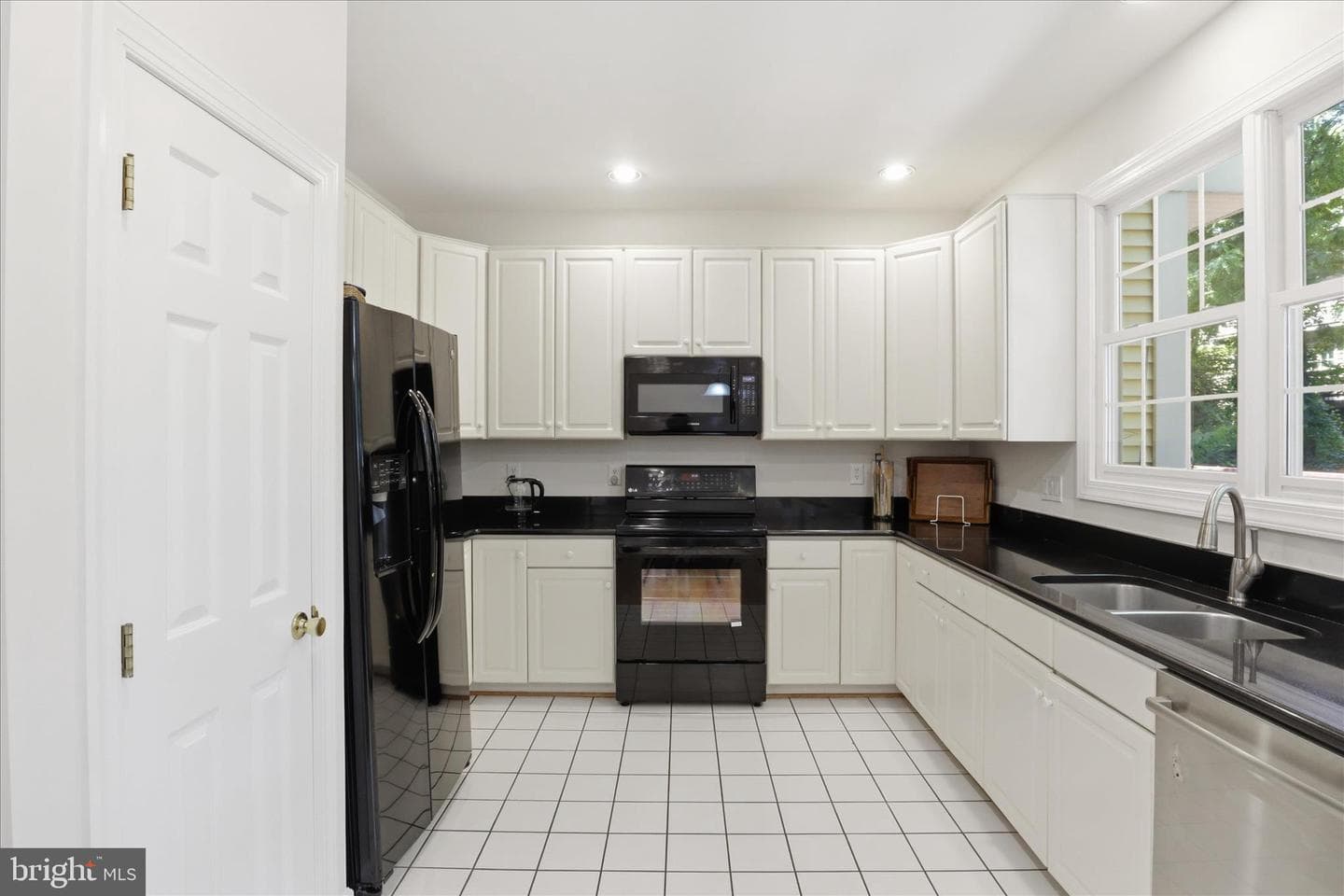 9902 Michael Schar Court photo 9